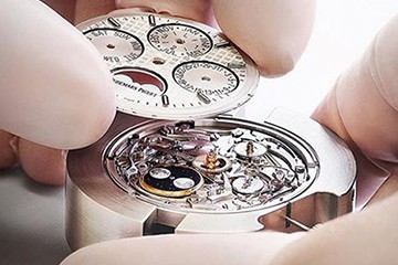 深圳万国手表多久换电池